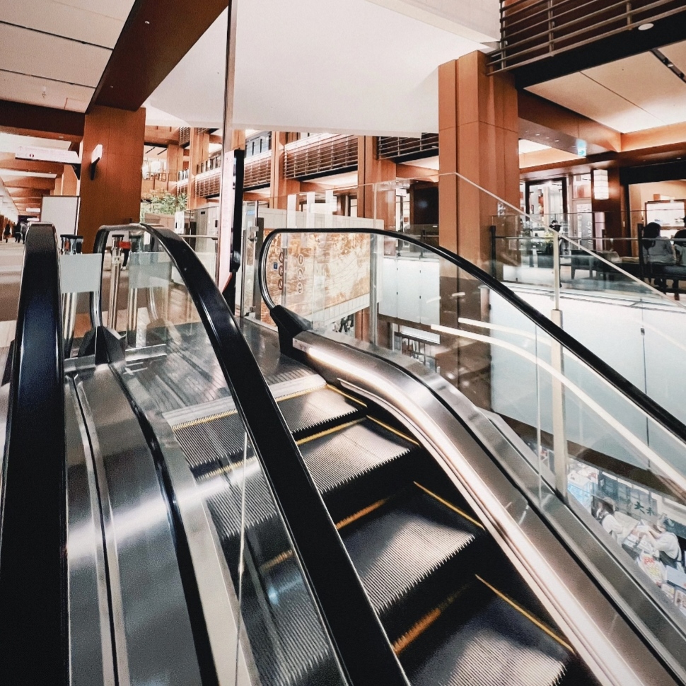 Indoor Commercial Automatic Escalator 35 Degree Shopping Mall Escalator